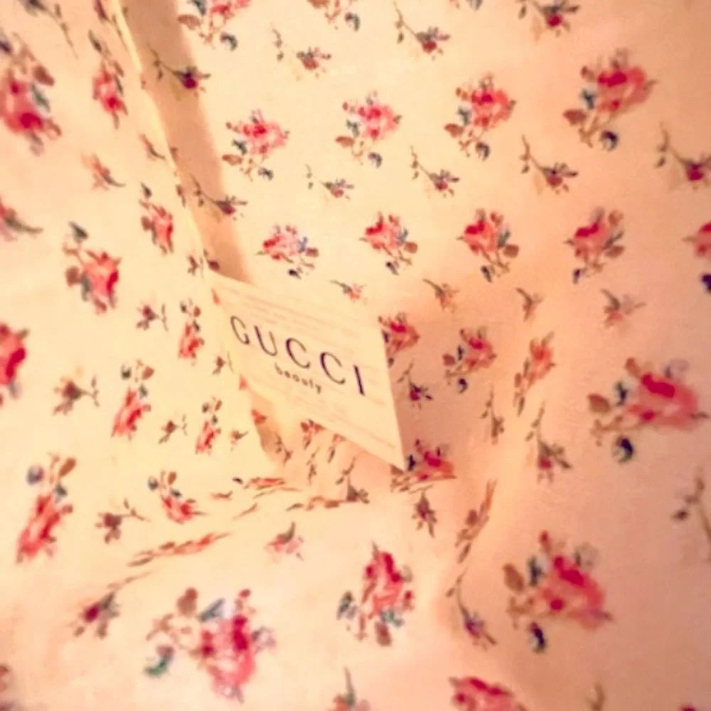 NWT Gucci Beauty Peach Blush Canvas Tie Bag